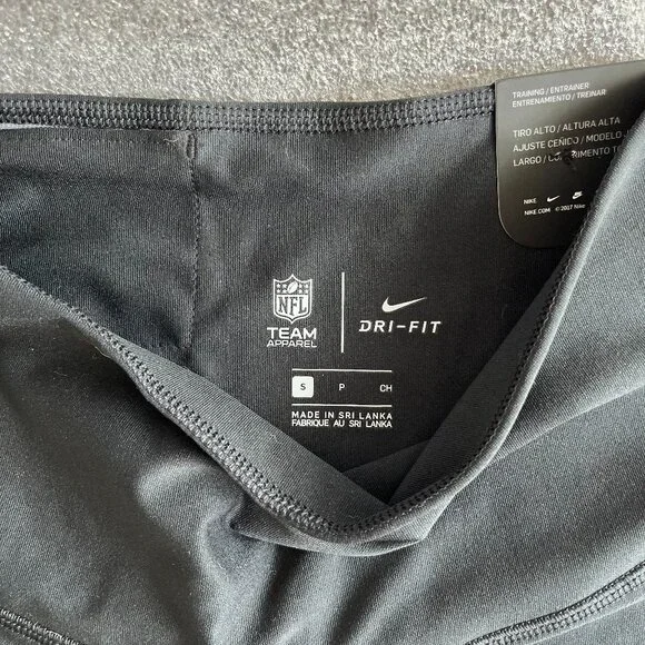 Women's Nike Eagles logo Black High Rise Tight Fit Leggings Size S - Picture 3 of 7